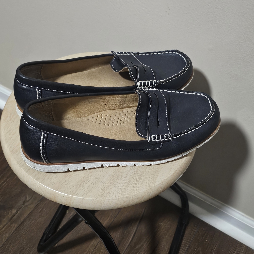 White Mountain Black Flats & loafers - Picture 7 of 9